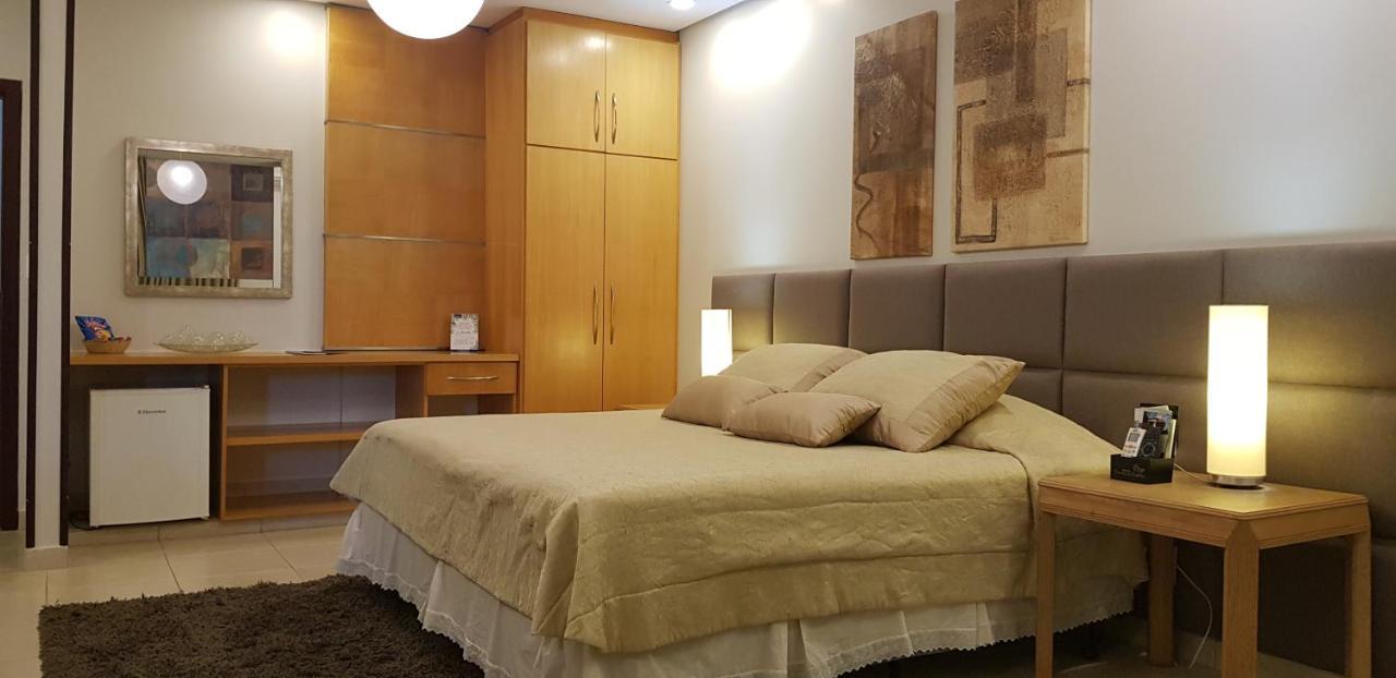 Hotel Das Palmeiras Paracatu Exteriör bild