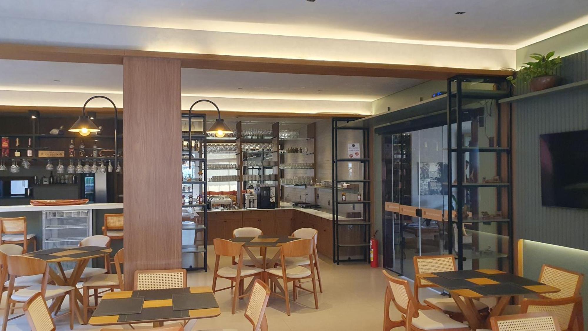 Hotel Das Palmeiras Paracatu Exteriör bild